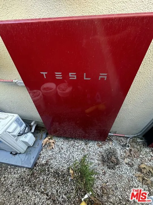 4546 Allott Avenue, Sherman Oaks, California 91423 home-pic-29